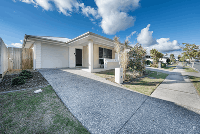 /international/au/13-emma-street-deebing-heights-qld-151534804/