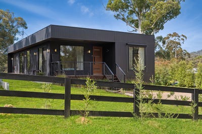 /international/au/10-byres-road-blackwood-vic-152606840/