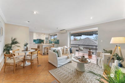 /international/au/4-69-alma-road-clayfield-qld-151490960/