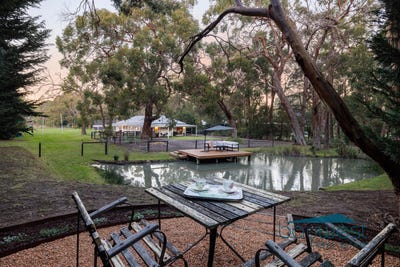 /international/au/209-hendersons-road-hastings-vic-151172820/