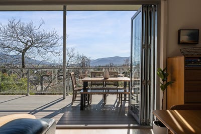 /international/au/26-84-bogong-high-plains-road-mount-beauty-vic-151516108/