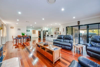 /international/au/132-oakview-drive-redridge-qld-151165532/