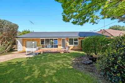 /international/au/7-windsor-avenue-carlingford-nsw-152562668/