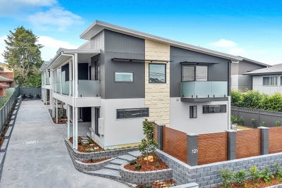 /international/au/121-victoria-street-east-gosford-nsw-148643532/