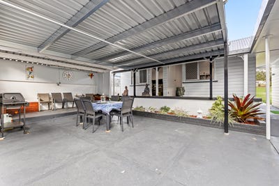 /international/au/154-wood-street-warwick-qld-151690232/