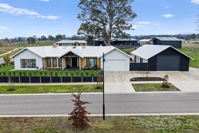 /international/au/1-scenic-drive-mansfield-vic-151526264/
