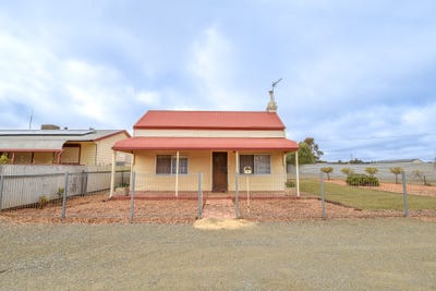 /international/au/11-boucaut-rd-jamestown-sa-148401480/