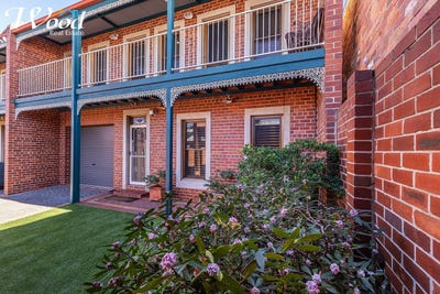 /international/au/4-553-macauley-st-albury-nsw-148659796/