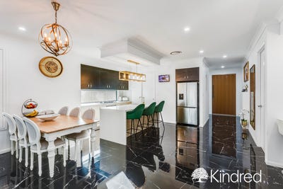 /international/au/109-promenade-circuit-rothwell-qld-151407588/