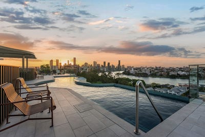 /international/au/610-89-lytton-road-east-brisbane-qld-151927860/