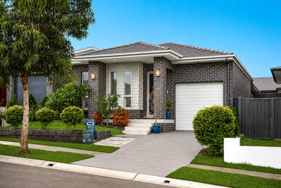 /international/au/40-chukker-street-box-hill-nsw-151333492/