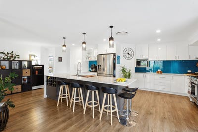 /international/au/120-hill-view-terrace-st-james-wa-148192576/