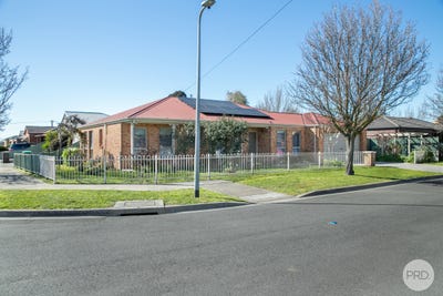 /international/au/1-tranquillity-court-sebastopol-vic-152361252/