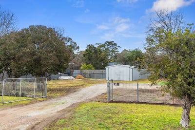 /international/au/16-robinson-street-nagambie-vic-204258988/