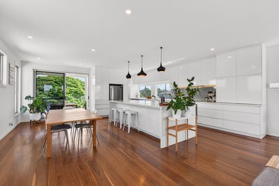 /international/au/224-flinders-parade-sandgate-qld-150593820/