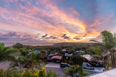 /international/au/13-woodrow-drive-agnes-water-qld-152389148/