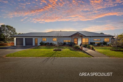 /international/au/8-maurandra-close-hastings-vic-151247440/