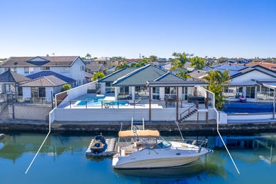 /international/au/100-sundance-way-runaway-bay-qld-148509172/