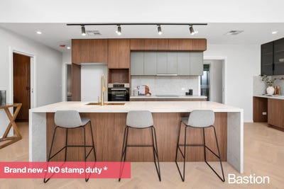 /international/au/1-53-springvale-drive-weetangera-act-152417336/