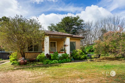 /international/au/18-albert-street-chewton-vic-152657832/