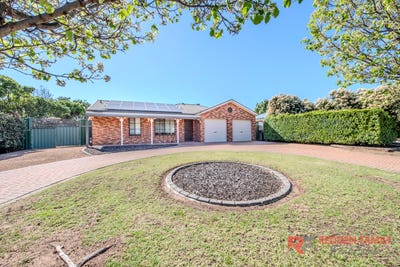 /international/au/4-lincoln-parkway-dubbo-nsw-152597824/