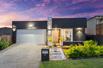 /international/au/10-munich-court-spring-mountain-qld-152611632/
