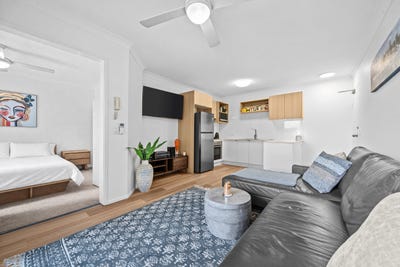 /international/au/10-3-5-barranbali-street-chevron-island-qld-152369656/