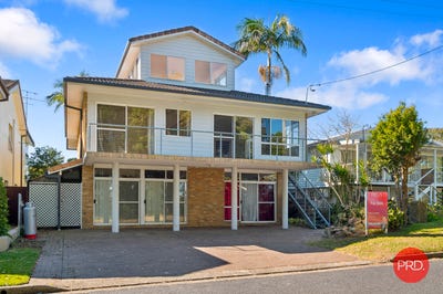 /international/au/30-river-street-mylestom-nsw-148409352/