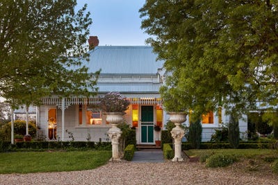 /international/au/31-rollinsons-road-malmsbury-vic-700426148/