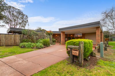 /international/au/55-coverdale-drive-sale-vic-148565984/