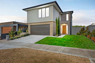 /international/au/43-limetree-way-lake-gardens-vic-151456812/