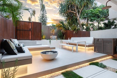 /international/au/9-2-orealla-crescent-sunrise-beach-qld-150984484/