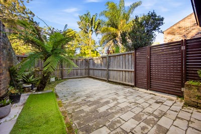 /international/au/8-28-busaco-rd-marsfield-nsw-151466384/