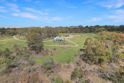 /international/au/242-marinis-road-mount-tully-qld-151231804/