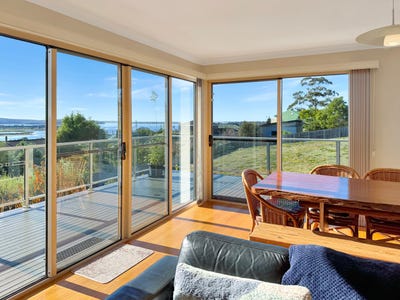 /international/au/8-susan-court-st-helens-tas-151305932/