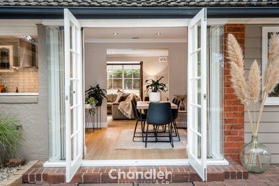 /international/au/18-mclaren-street-upwey-vic-148502632/