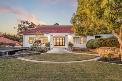 /international/au/137-wellington-street-mosman-park-wa-147981248/