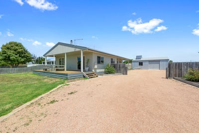 /international/au/12-centre-road-seaspray-vic-148444412/