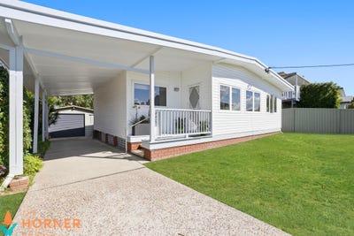 /international/au/43-eighth-avenue-toukley-nsw-151026364/