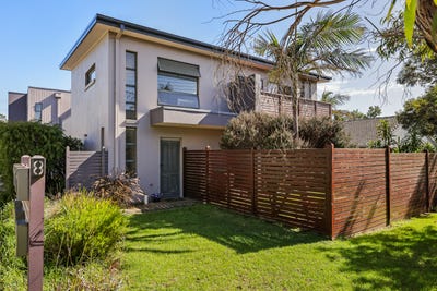 /international/au/1-8-park-street-cowes-vic-151008420/
