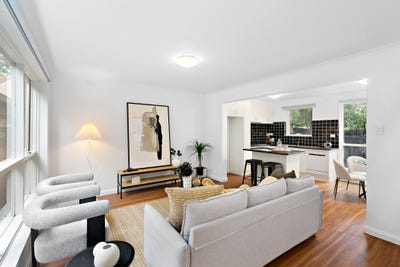 /international/au/17-33-mclean-street-brunswick-west-vic-151275580/