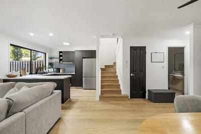 /international/au/22-2-tuition-street-upper-coomera-qld-152426500/