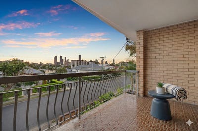 /international/au/15-blackall-terrace-east-brisbane-qld-150854904/