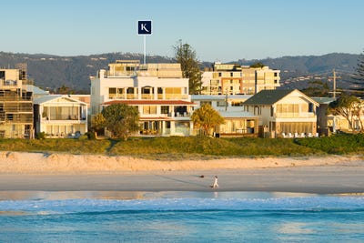 /international/au/2-51-53-hedges-avenue-mermaid-beach-qld-148455000/