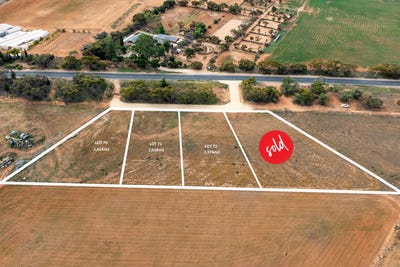 /international/au/lot-70-71-7-badcoe-road-loxton-sa-204524192/