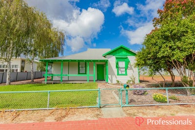 /international/au/130-giblett-street-manjimup-wa-150828668/