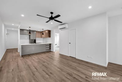 /international/au/12-11-barrack-road-cannon-hill-qld-150683440/