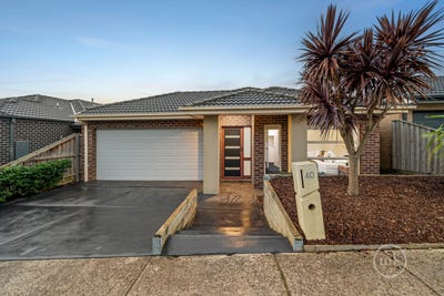 /international/au/40-yellow-brick-road-doreen-vic-151372188/