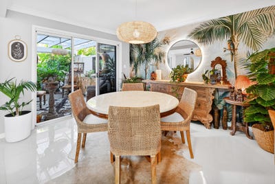 /international/au/10-aegean-100-cotlew-street-east-southport-qld-150862520/