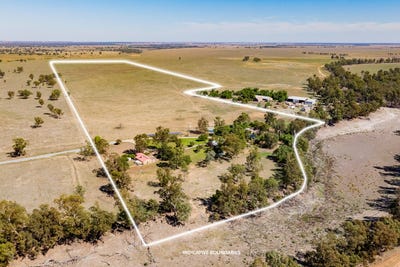 /international/au/152-syme-road-gillenbah-nsw-700402504/